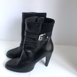 Stuart Weitzman Buckeroo Bootie. Size 10